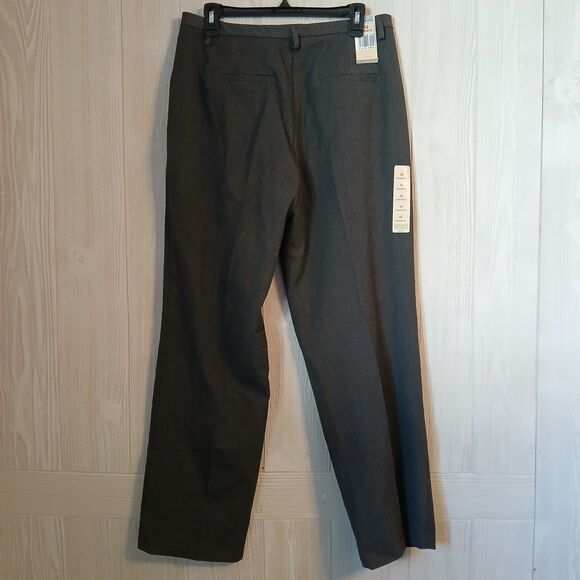 Dockers Stain Defender Women's Size 12 Pleated Grey Dress Pants Favorite Fit - Picture 2 of 9